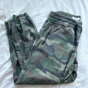 TNA camouflage cargo pants size medium